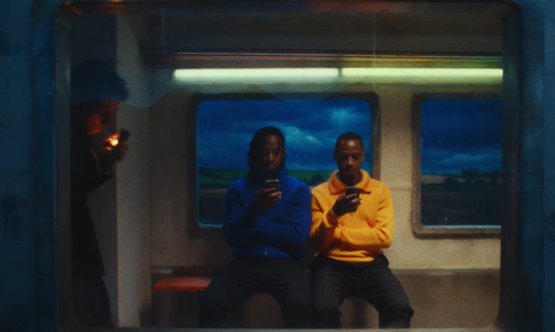 <strong>REJJIE SNOW</strong> Mirrors