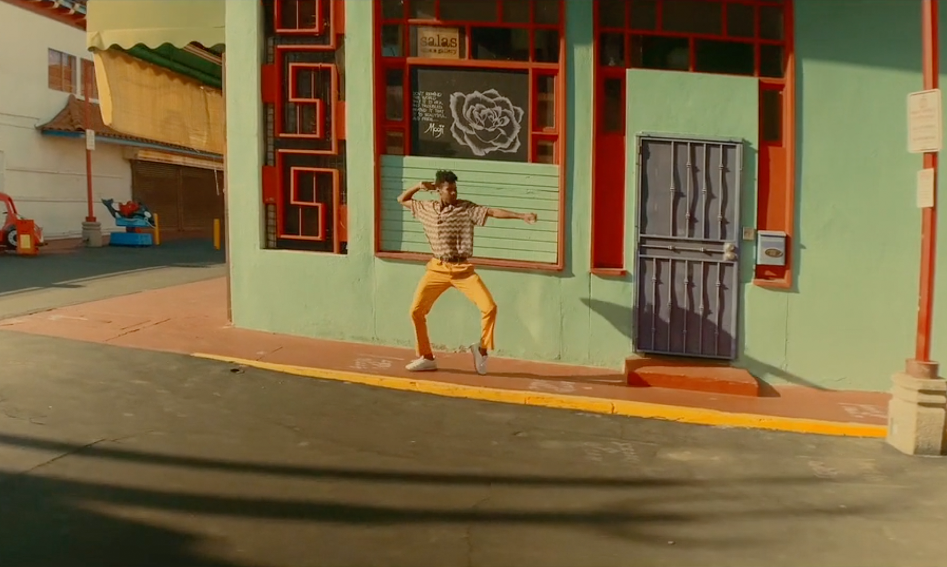 <strong>DANCE LESSONS</strong> New Job