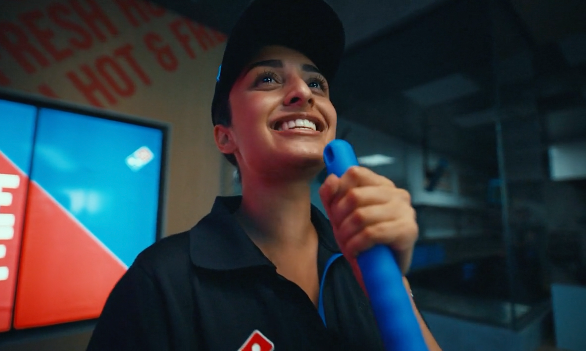<strong>DOMINOS</strong> Pitch Perfect
